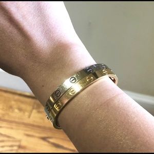 GOLD LOVE BRACELET Size 16